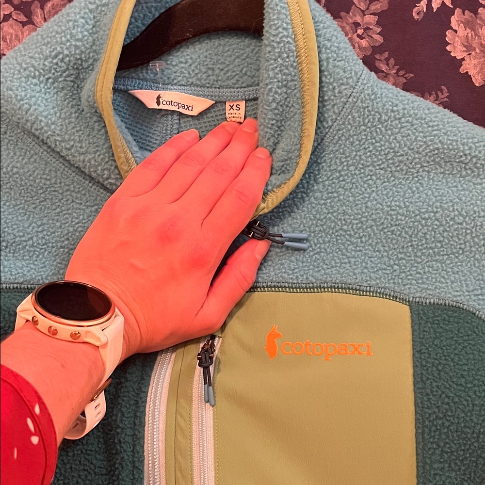 Cotopaxi Fleece Pullover in Teal and Green - Picture 2 of 4